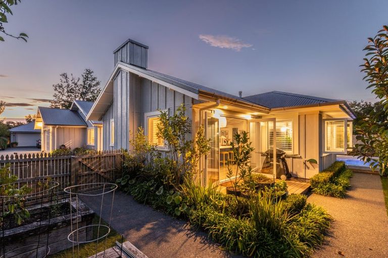 Photo of property in 18a Reynolds Road, Havelock North, 4130