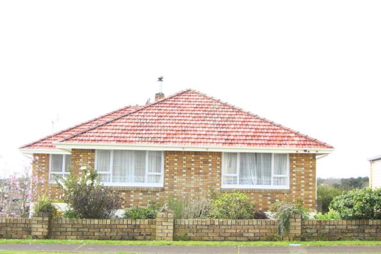 Photo of property in 12 Watene Crescent, Waitara, 4320