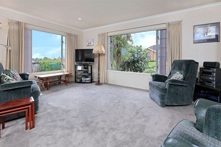 Photo of property in 5 Somerton Rise, Henderson, Auckland, 0612