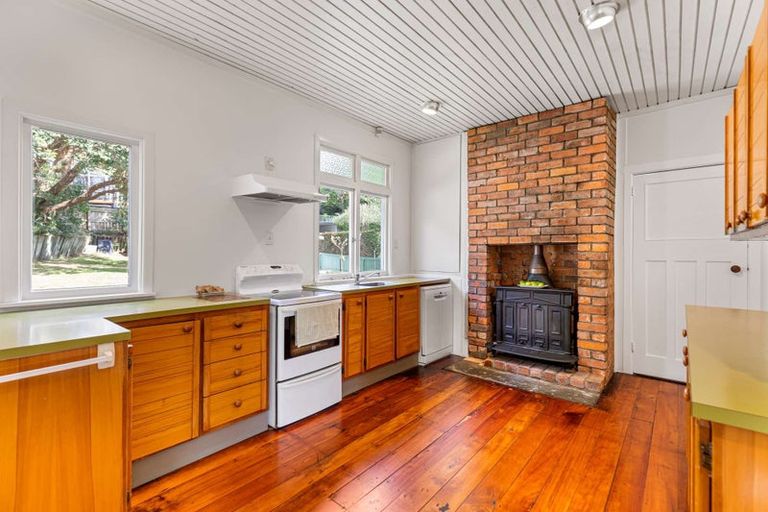 Photo of property in 55 Great North Road, Saint Johns Hill, Whanganui, 4501