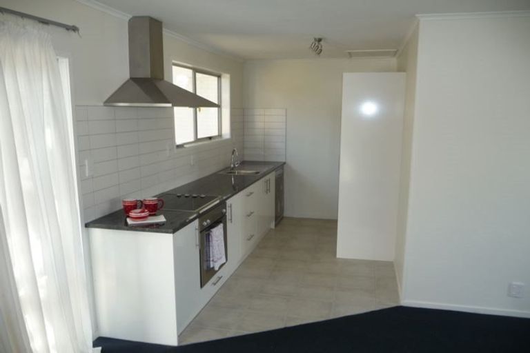 Photo of property in 2/127 Aranui Road, Mount Wellington, Auckland, 1060