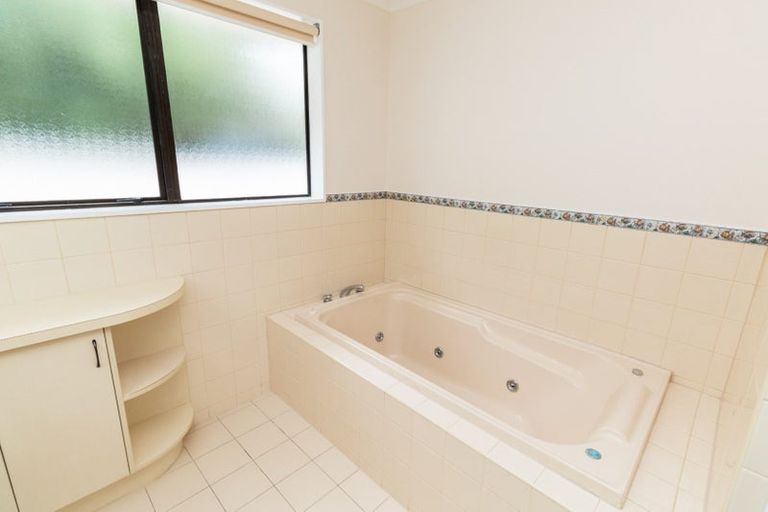 Photo of property in 42 Riverbank Street, Ebdentown, Upper Hutt, 5018