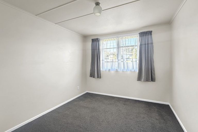 Photo of property in 16 Girvan Place, Tokoroa, 3420