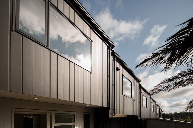 Photo of property in 6/5 Preston Avenue, Henderson, Auckland, 0610