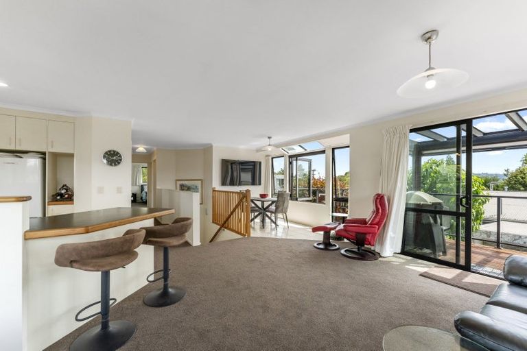 Photo of property in 2/54 Hawai Street, Two Mile Bay, Taupo, 3330