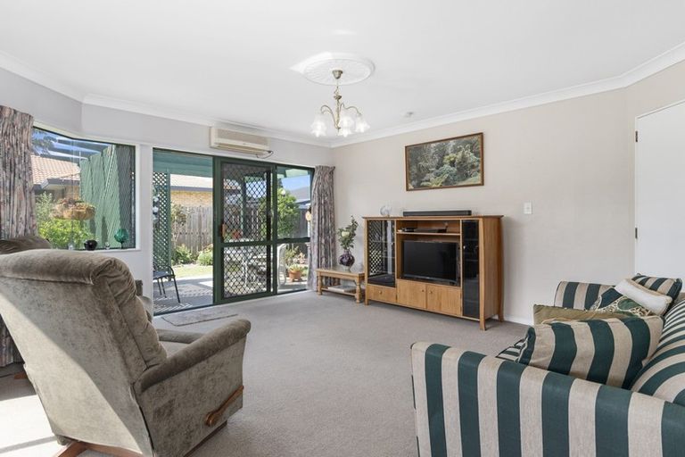 Photo of property in 10 James Henry Avenue, Papamoa Beach, Papamoa, 3118