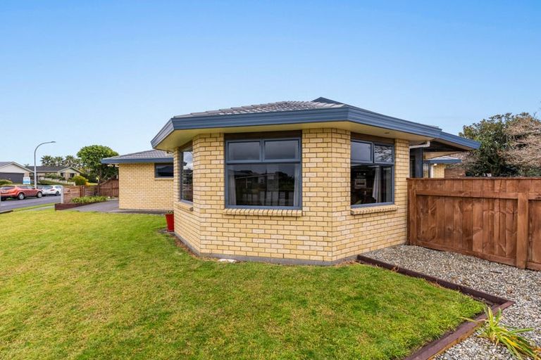 Photo of property in 31 Dillon Drive, Bell Block, New Plymouth, 4312