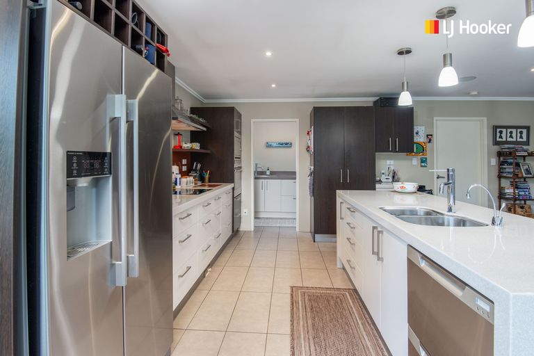 Photo of property in 11 Reid Avenue, Mosgiel, 9024