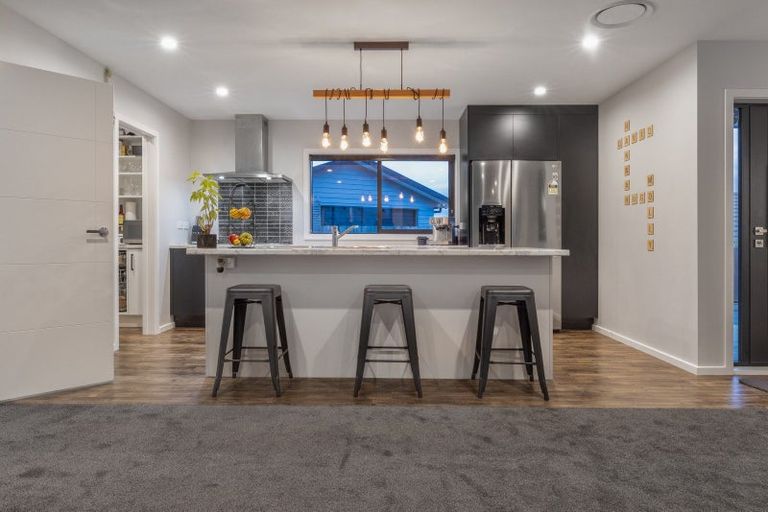 Photo of property in 14 Schooner Drive, Whitby, Porirua, 5024