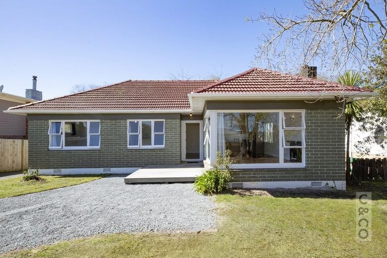 Photo of property in 30 Riverhead Road, Kumeu, 0810