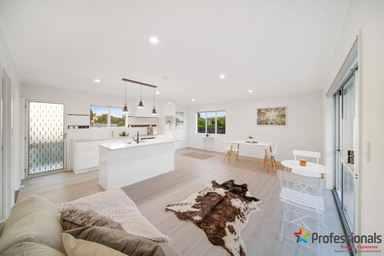 Photo of property in 38a Heathdale Crescent, Papakura, 2110