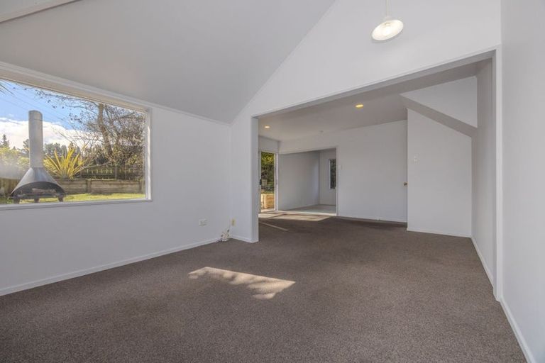 Photo of property in 9a Aeolus Place, Wanaka, 9305