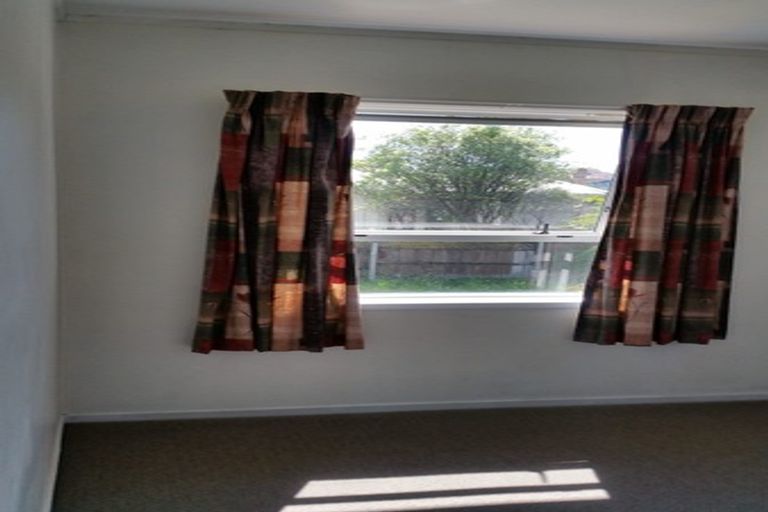 Photo of property in 2/26 Arawa Street, New Lynn, Auckland, 0600