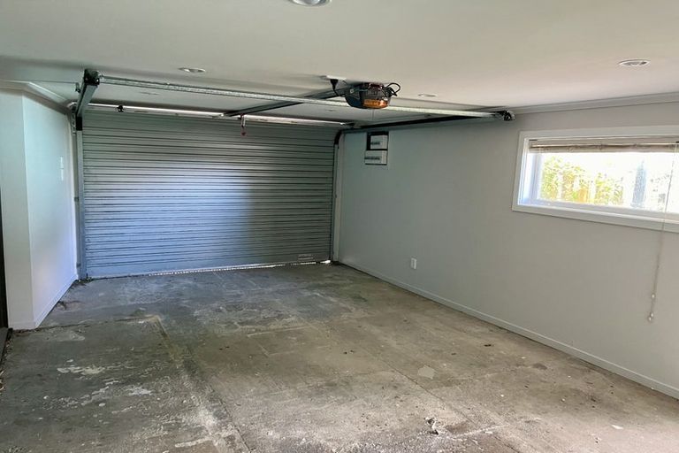 Photo of property in 11 Fordham Street, Beach Haven, Auckland, 0626