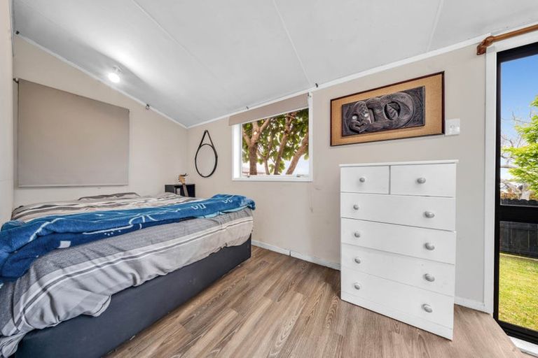 Photo of property in 5 Leven Lane, Totara Heights, Auckland, 2105