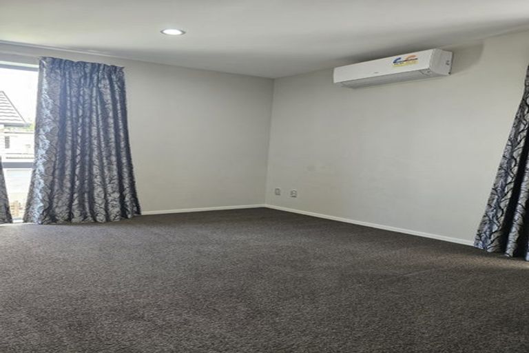 Photo of property in 24c Grande Vue Road, Papatoetoe, Auckland, 2025