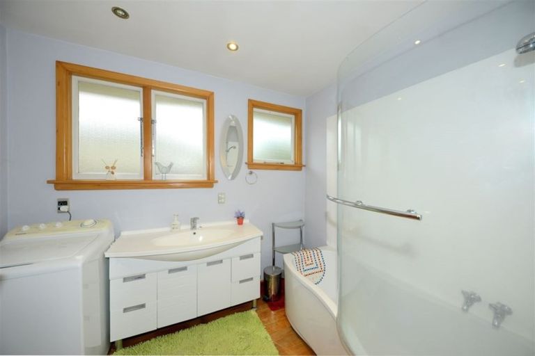 Photo of property in 12 Erin Crescent, Mairehau, Christchurch, 8013