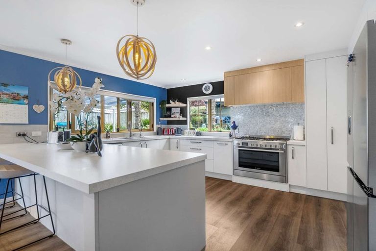 Photo of property in 62 Cairns Crescent, Rototuna, Hamilton, 3210