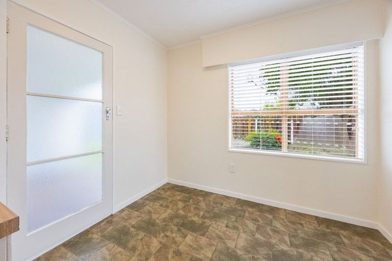 Photo of property in 2/17 Ranfurly Street, Tamatea, Napier, 4112