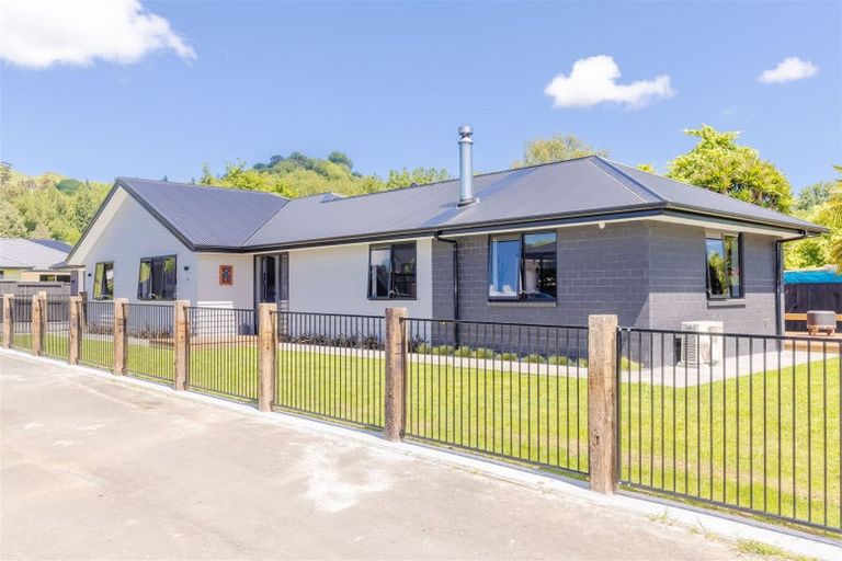 Photo of property in 3 Robin Azariah Place, Te Kuiti, 3910