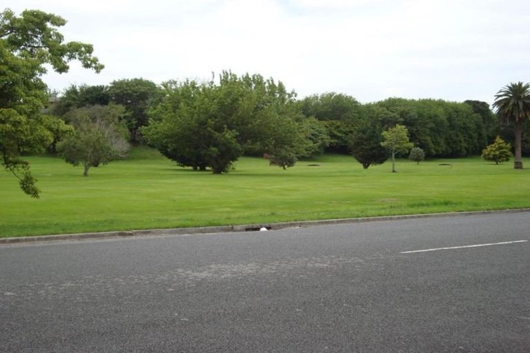 Photo of property in 96b Vale Street, Otumoetai, Tauranga, 3110