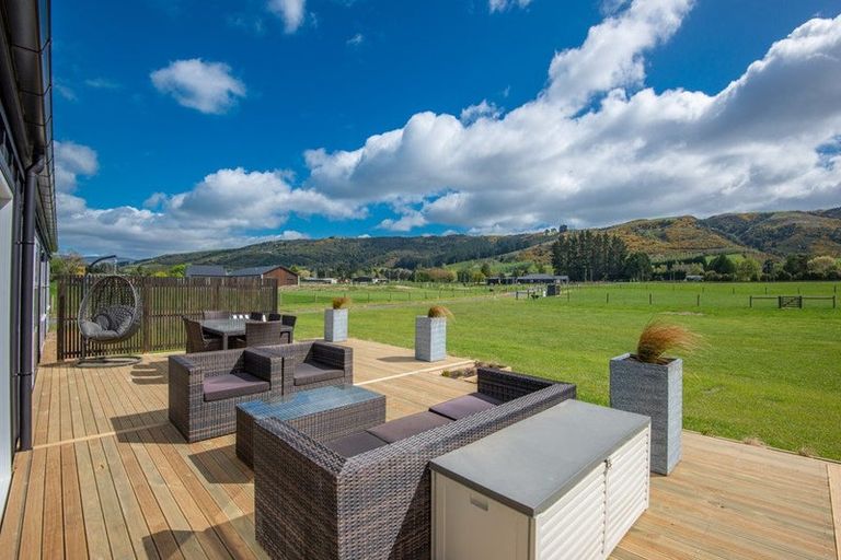 Photo of property in 165 Tirohanga Road, North Taieri, Mosgiel, 9092