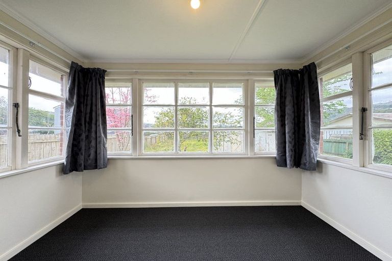 Photo of property in 8 Guiness Street, Avalon, Lower Hutt, 5011