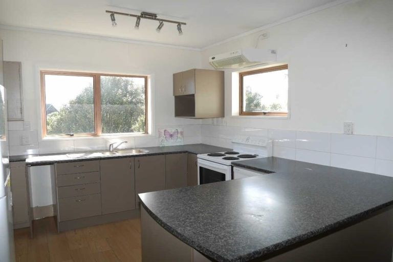 Photo of property in 16 Island View Terrace, Waikanae Beach, Waikanae, 5036