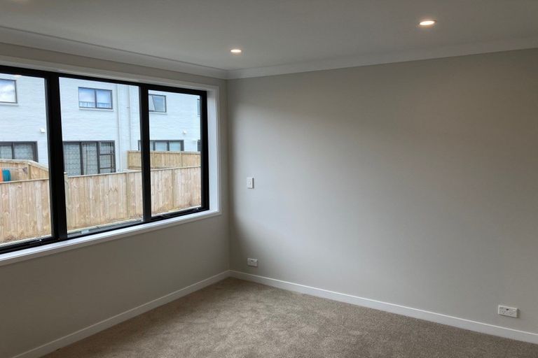 Photo of property in 19a O'meara Street, Swanson, Auckland, 0614