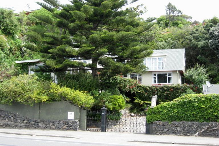 Photo of property in 108 Main Road, Redcliffs, Christchurch, 8081