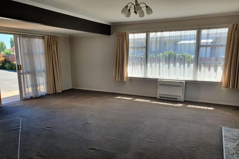 Photo of property in 797 Main North Road, Belfast, Christchurch, 8051