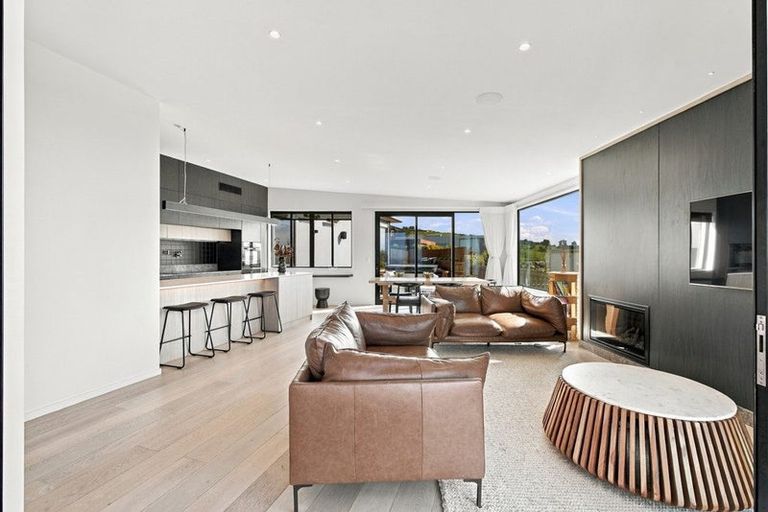 Photo of property in 19 Rauhea Lane, Clifton, Christchurch, 8081