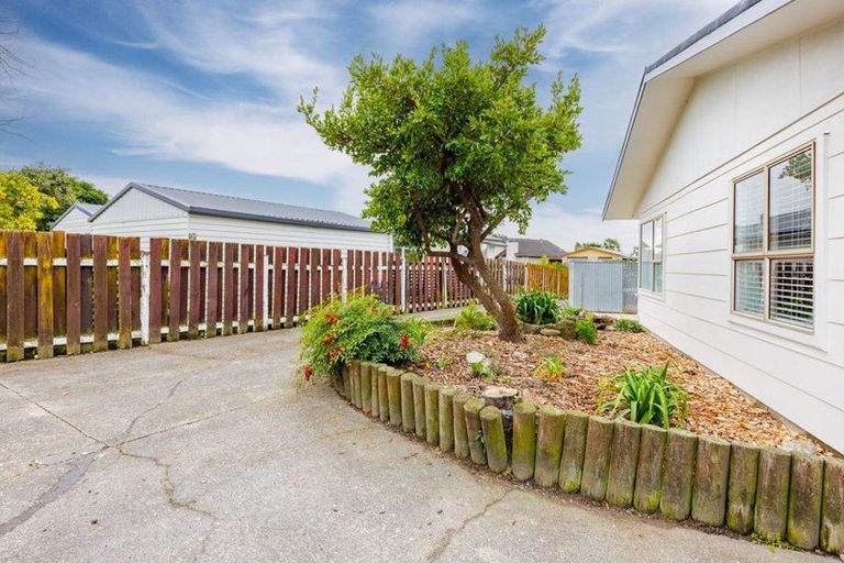 Photo of property in 2/17 Ranfurly Street, Tamatea, Napier, 4112