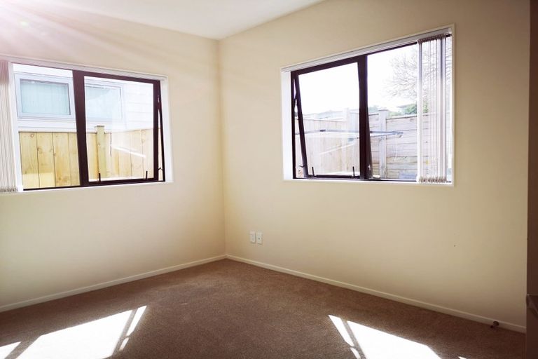 Photo of property in 4 Wyon Way, Flat Bush, Auckland, 2016