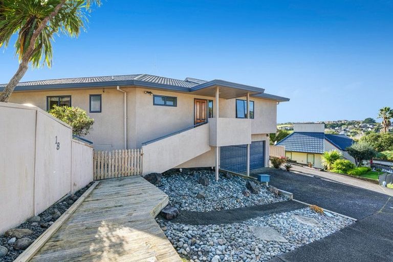 Photo of property in 18 Roseville Road, Gulf Harbour, Whangaparaoa, 0930