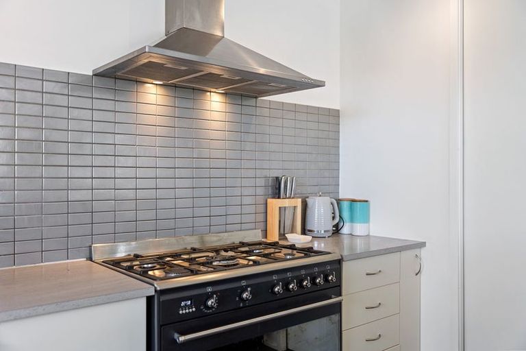 Photo of property in 2a Otaihanga Road, Paraparaumu Beach, Paraparaumu, 5032