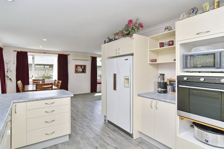 Photo of property in 7 Munich Place, Bromley, Christchurch, 8062