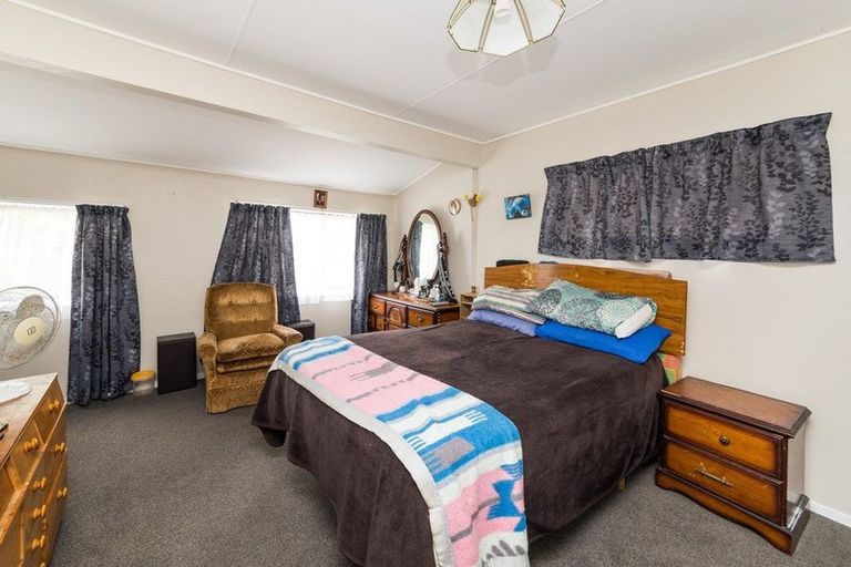 Photo of property in 21 Dahlstrom Grove, Kelvin Grove, Palmerston North, 4414