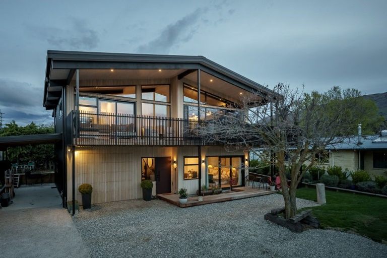 Photo of property in 160 Upton Street, Wanaka, 9305