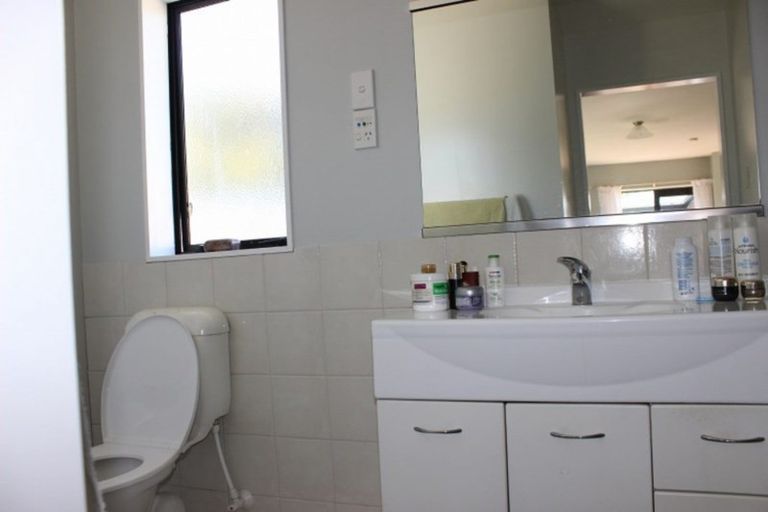 Photo of property in 75 Adelaide Road, Dannevirke, 4978