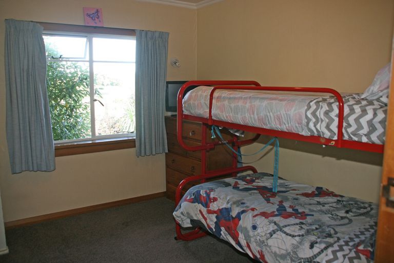 Photo of property in 18 Quarry Road, Green Island, Dunedin, 9018