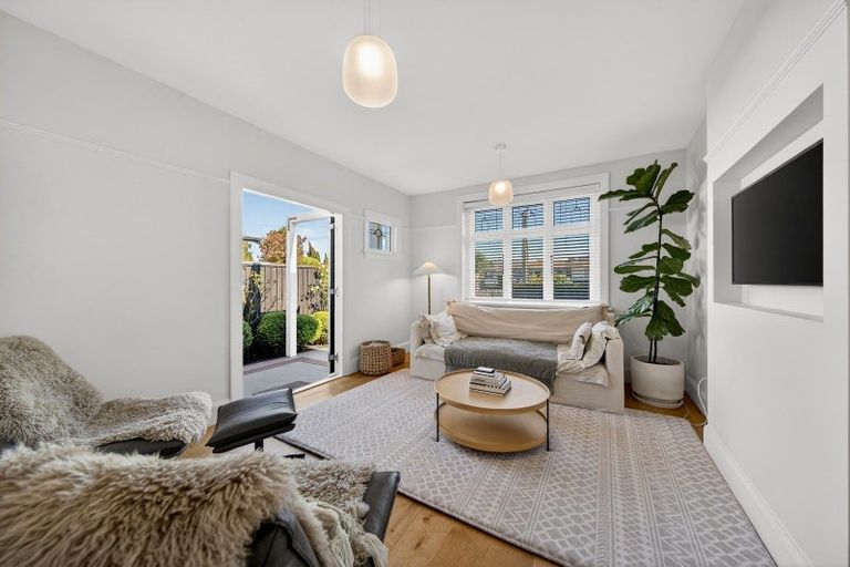 Photo of property in 136 Matsons Avenue, Papanui, Christchurch, 8053