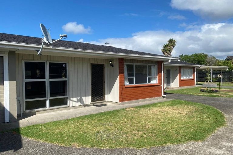 Photo of property in 5a Mckenzie Road, Mangere Bridge, Auckland, 2022