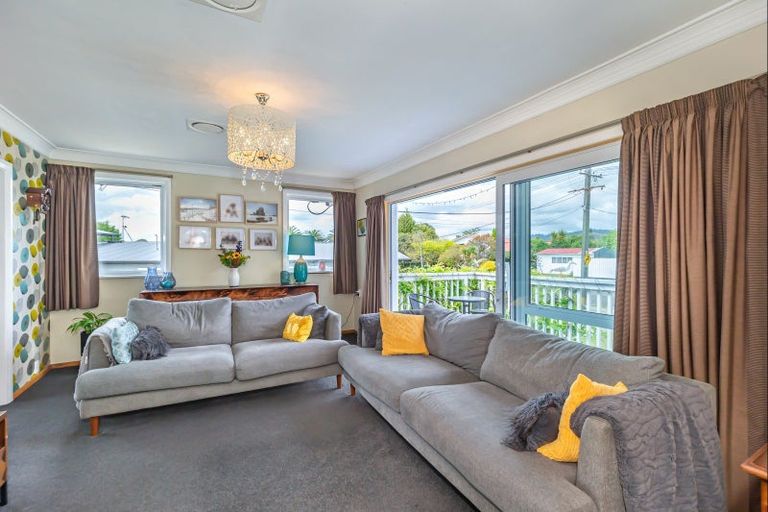 Photo of property in 261 Cambridge Street, Levin, 5510