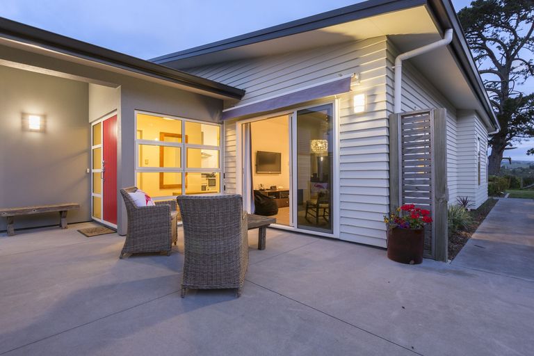 Photo of property in 19 Teal Place, Pyes Pa, Tauranga, 3112