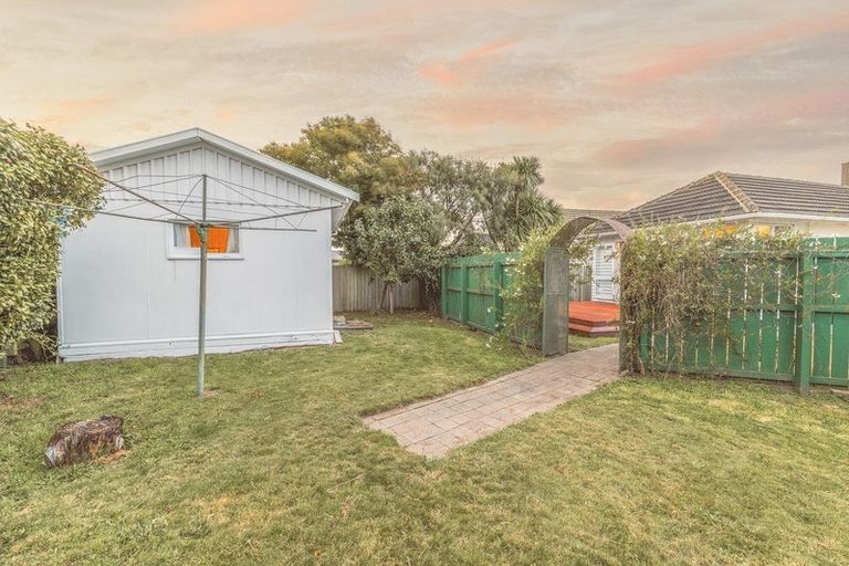 Photo of property in 27 Tirangi Street, Hei Hei, Christchurch, 8042