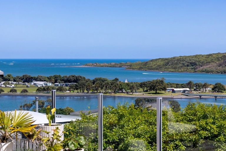 Photo of property in 18 Upper Bow Street, Raglan, 3225