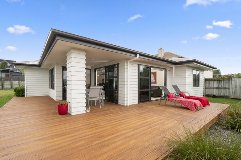 Photo of property in 30 Caldera Crescent, Pyes Pa, Tauranga, 3112