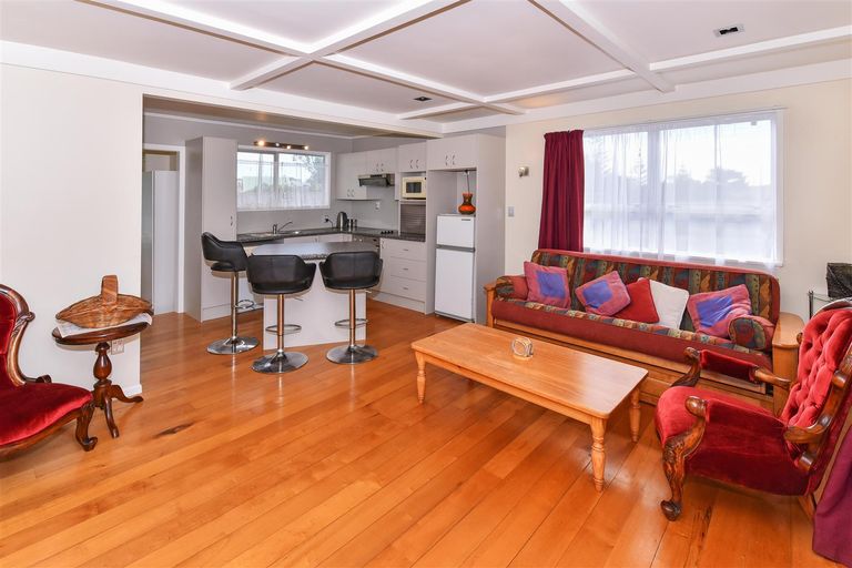 Photo of property in 30 Cordyline Road, Port Waikato, Tuakau, 2695