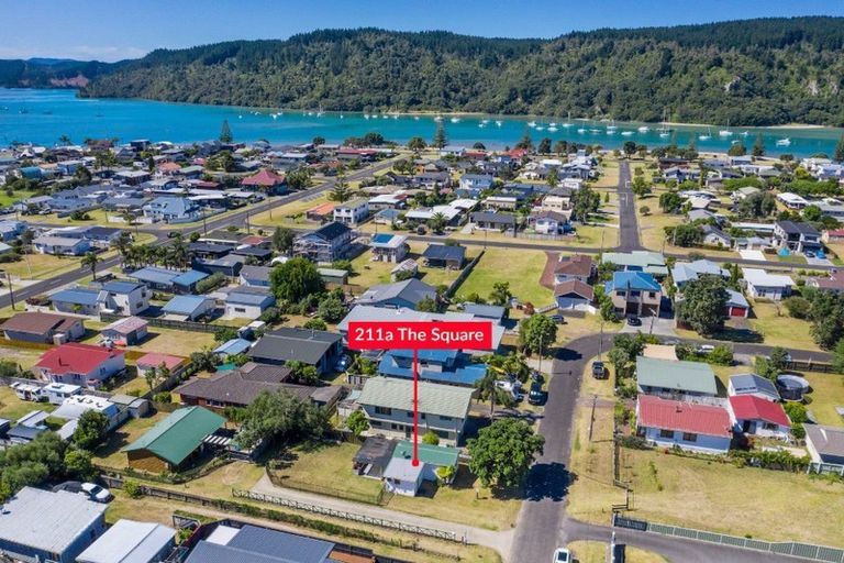 Photo of property in 211a The Square, Whangamata, 3620